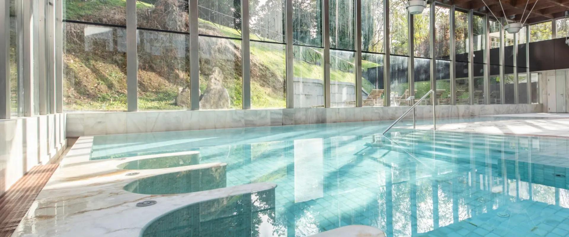 Ein ausgezeichnetes und vielfältiges Angebot Blau Gran Hotel Las Caldas Asturien Ein ausgezeichnetes und vielfältiges Angebot Blau Gran Hotel Las Caldas Asturien