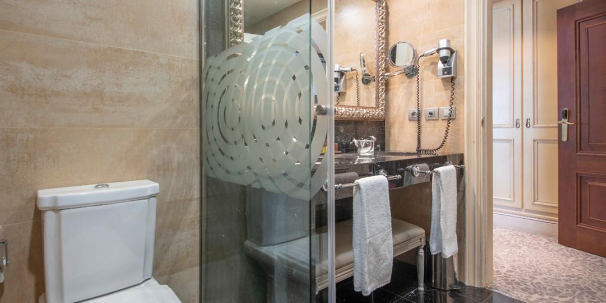 Junior suite Blau Gran Hotel Las Caldas Asturias Junior suite Blau Gran Hotel Las Caldas Asturias
