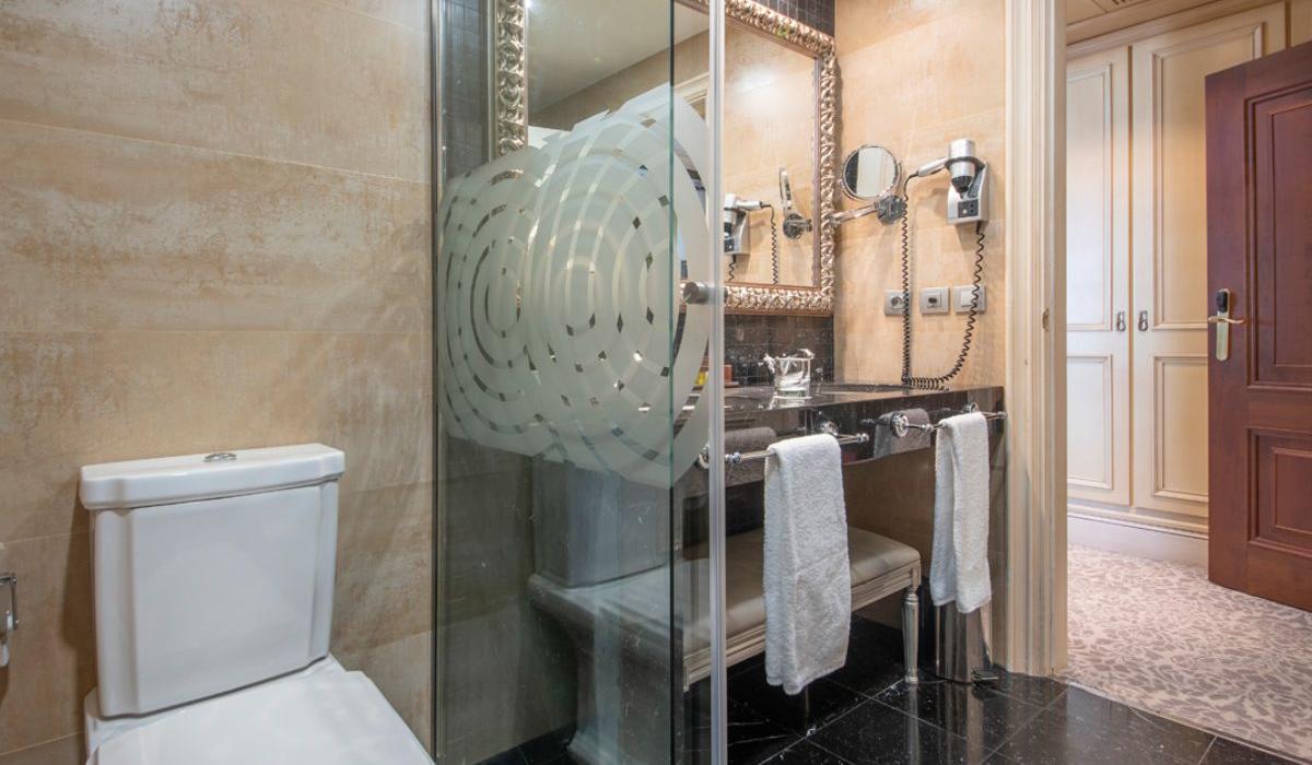 Junior suite Blau Gran Hotel Las Caldas Asturias Junior suite Blau Gran Hotel Las Caldas Asturias