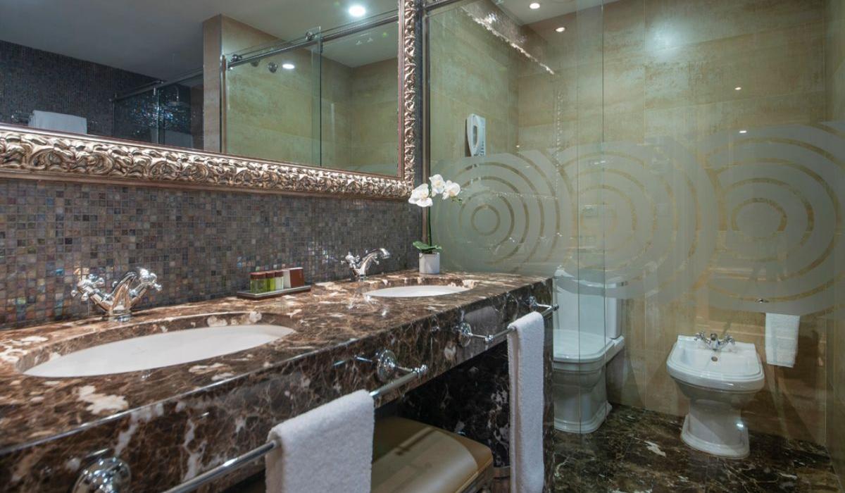 Suite Blau Gran Hotel Las Caldas Asturias Suite Blau Gran Hotel Las Caldas Asturias