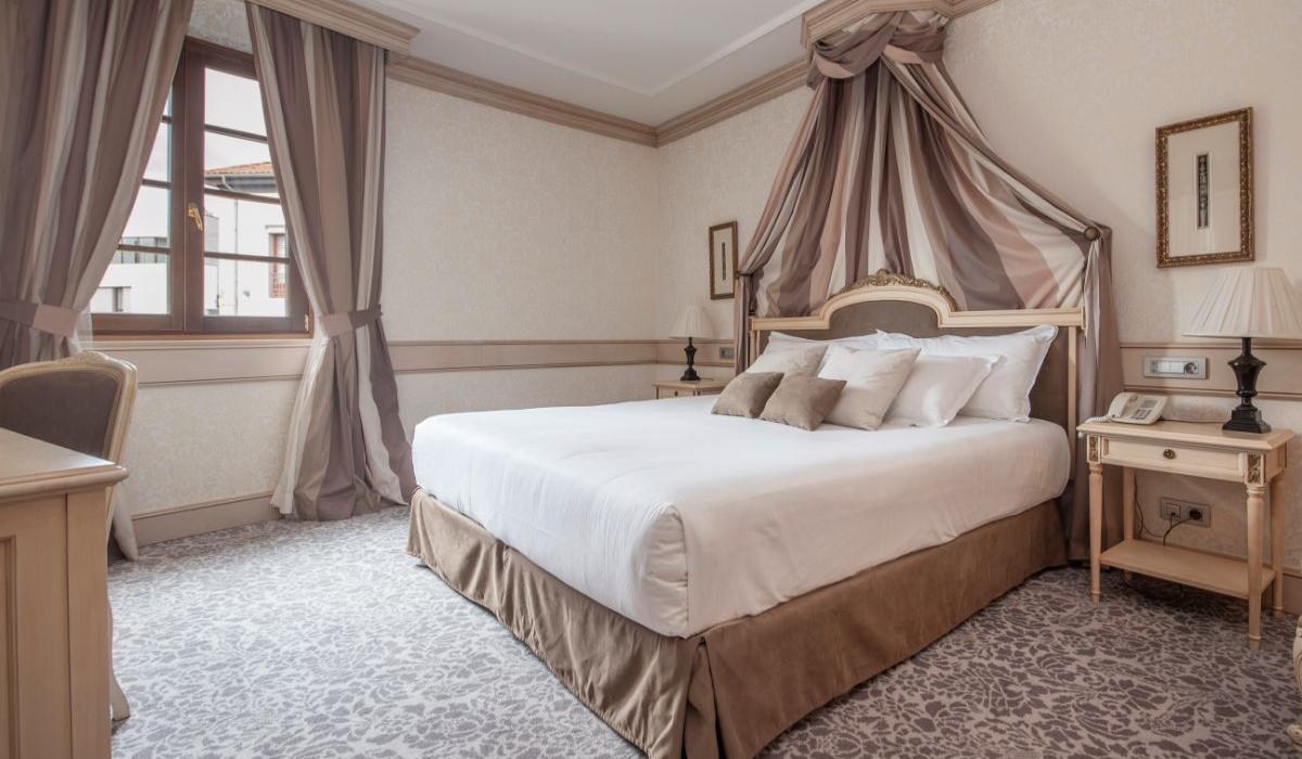 Junior suite Blau Gran Hotel Las Caldas Asturias Junior suite Blau Gran Hotel Las Caldas Asturias