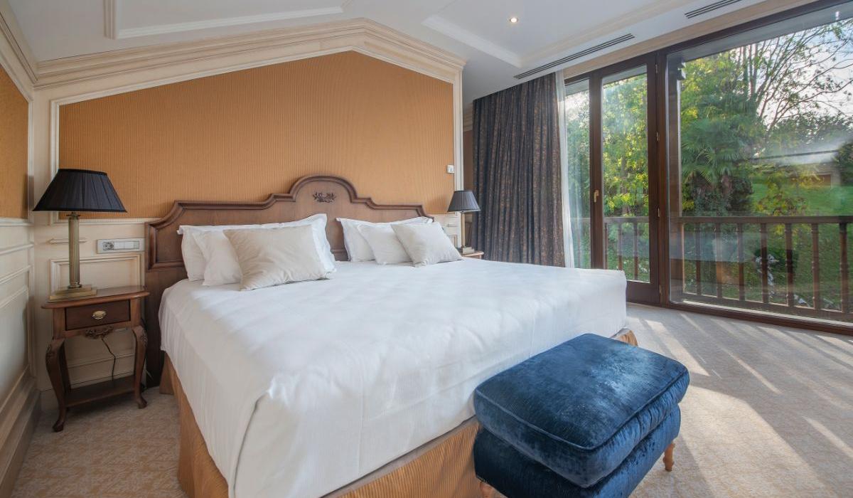 Suite deluxe Blau Gran Hotel Las Caldas Asturias Suite deluxe Blau Gran Hotel Las Caldas Asturias