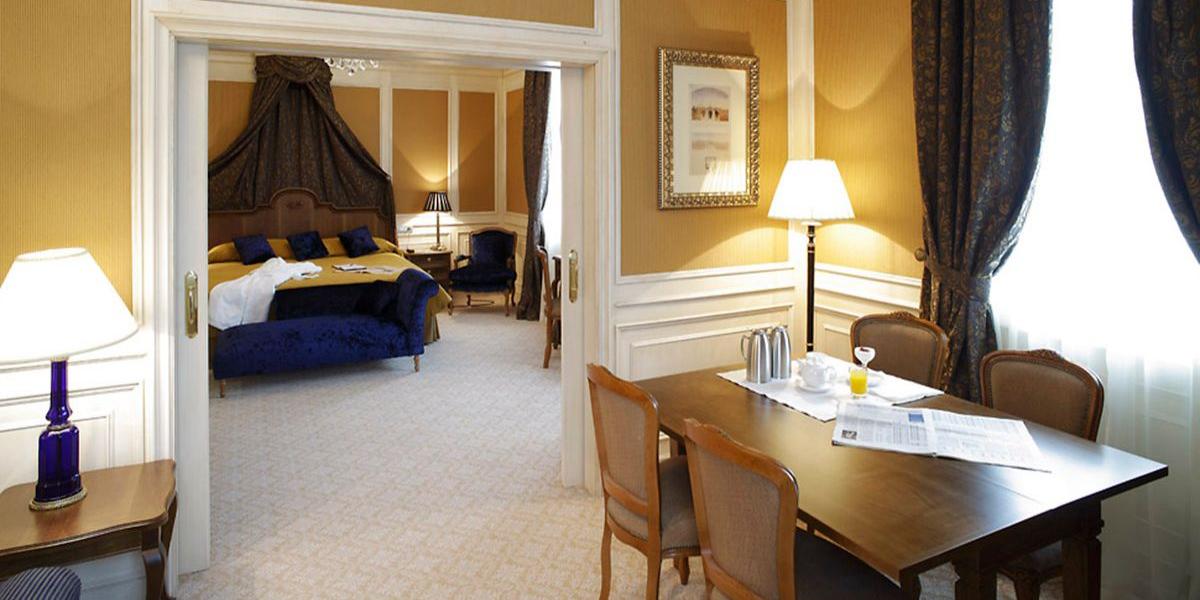 Deluxe suite Blau Gran Hotel Las Caldas Asturias Deluxe suite Blau Gran Hotel Las Caldas Asturias